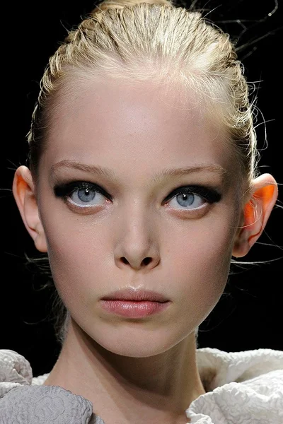 Look 19